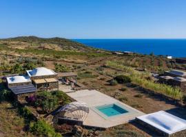 Dammuso Bianca Maria Depandance，位于Scauri的酒店