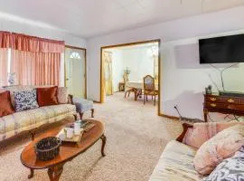 Ottawa Home with Porch, Near Starved Rock State Park