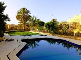 Lotus Flower Villa in Fayoum，位于Tunis的酒店