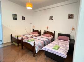 Hostel flash ulcinj，位于乌尔齐尼的青旅