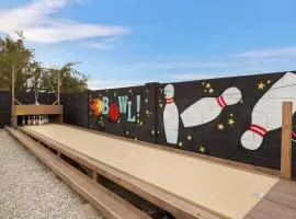 Lux Fun Zone Home - Sleeps 16