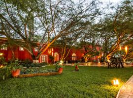 梅里达圣克鲁斯庄园酒店，位于梅里达的酒店