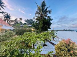 CASA DE CANOLI - A Private backwater villa，位于Kodungallūr的酒店