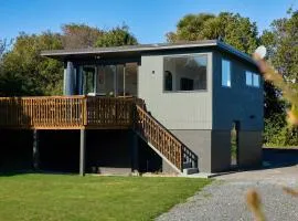 Modern Mountain Views Sunny