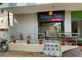 Surya Teja Residency, Warangal，位于瓦朗加尔的民宿