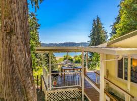 Canal Cliff Cottage，位于Belfair的酒店