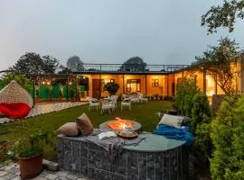 Alaya Stays 4BHK Pvt Plunge Pool & Garden - Pine Melody
