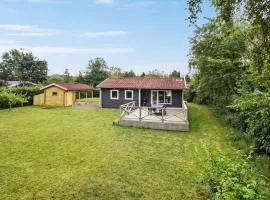 Lovely Home In Fårvang With Kitchen