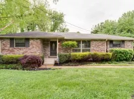 Fire Pit-Great Neighborhood-15 Min to Broadway