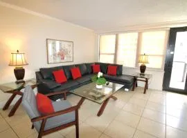 Alexander 1211 Beachfront Condo with Direct Beach Access, 2 Pools, Sauna, Gym