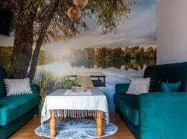 Apartament kremowy nad jeziorem PZW Kazub