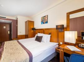 Carlton Hotel Buda Castle，位于布达佩斯的酒店