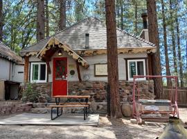 Big Bear Lake - Tulip Lane Cabin #25，位于大熊湖的酒店