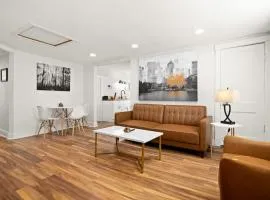 The Heights Nook Peaceful Getaway with a Den