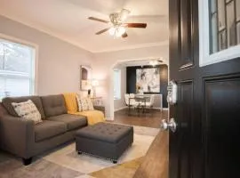 THE CORNER COTTAGE - Contemporary 2BD in Peoria