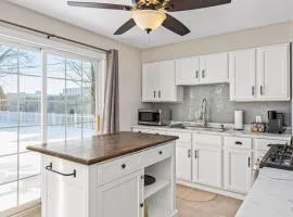 GLEN LIVING a family 3 BD in Central Peoria