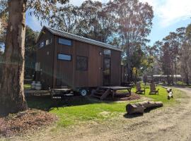 Tiny House 11 at Grampians Edge，位于Dadswells Bridge的酒店