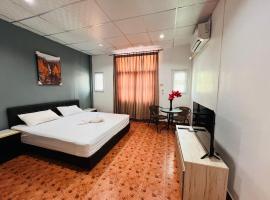 Patong Adventure Hostel，位于芭东海滩的酒店