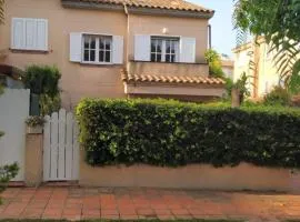 Cosy house with swimming pool in Altafulla