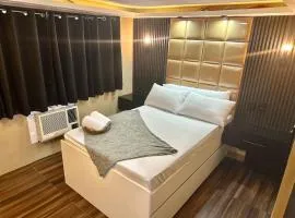 IV’s Condo w/ Netflix and Wi-Fi