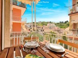 Inside Lerici, free Parking