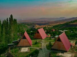 IN CLOUDS resort，位于Antarut的酒店