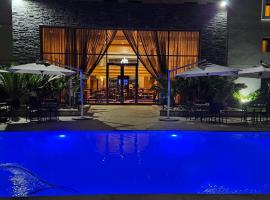 StayEasy Rustenburg，位于勒斯滕堡的酒店