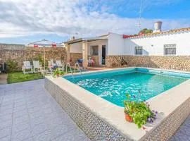 3 Bedroom Stunning Home In Peñaflor