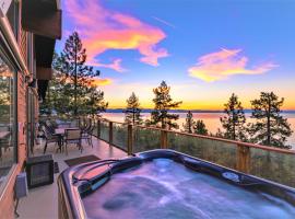 Lx10 lakeview jewel of sierra theater , hot tub，位于西风湾的酒店
