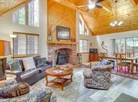 4 Mi to Lake Pet-Friendly Cabin in Pinetop