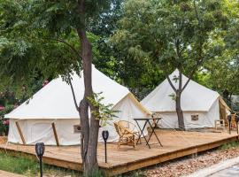 HolaCamp Gandía，位于代穆斯的酒店