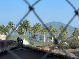 Excelente AP na Orla de Ubatuba