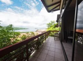 Ocean and Mountain View Villa