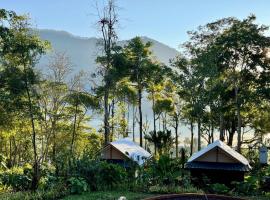 Green Lava Lake View Glamping Bedugul，位于贝都古的酒店