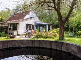 La Petite Foret Cottage In Brussels Countryside，位于Asse的山林小屋