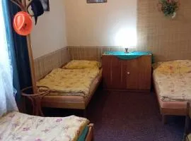 Stará škola - třílůžkový pokoj v pohodlí a klidu