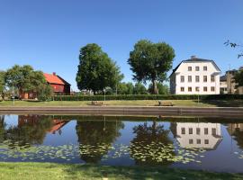 Gårdshus i centrala Kristinehamn，位于克里斯蒂娜港的酒店