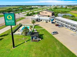 Quality Inn & Suites Port Lavaca near Lighthouse Beach，位于拉瓦卡港的酒店