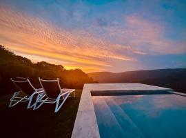 Alkantmooi Private Nature Reserve - Keurkloof & Keurbos 93，位于普利登堡湾的酒店
