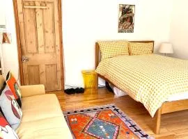 Central London Waterloo - Private Rooms in Shared Apartment
