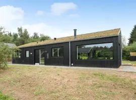 Amazing Home In Silkeborg With Kitchen