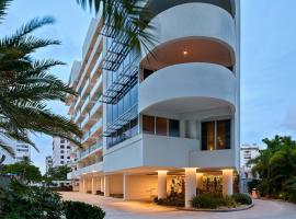 Casa Costera, Isla Verde Beach, Apartments by Marriott Bonvoy，位于圣胡安Isla Verde的酒店