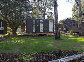 Tiny House 15 at Grampians Edge，位于Dadswells Bridge的小屋