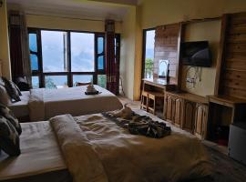 Antu Dada Hotel White House，位于Ilām的酒店