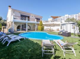 Moderne grosse Villa, 5 Min fussläufig zum Strand,Pool,Klima，位于卡拉斯马略卡的酒店