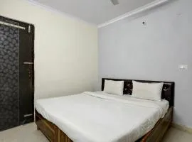 Hotel O Luxurious In Moti Bagh