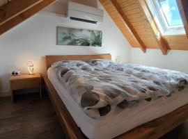 FeWo Antweiler Oberburg，位于梅谢尼希的酒店