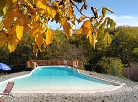 Reichau Transilvania，位于Răhău的酒店