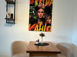 Five O - FeelGood -Apartment Schiller