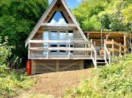 Sparrow Cabin Hot Tub